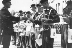 Uitreiking-Tevredenheidsbetuigingen-door-Overste-Laurillard