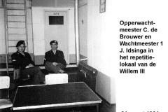64-03-24-Opper-Wmr.-C.-de-Brouwer-en-Wmr.-J.-Idsinga-a