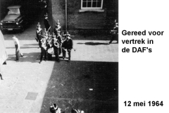 64-05-12-Gereed-voor-vertrek-in-de-DAFs-a