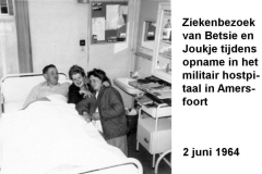 64-06-02-Ziekenbezoek-tijdens-opname-in-Militair-Hospitaal-a