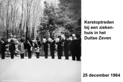 64-12-25-Kerst-optreden-bij-een-ziekenhuis-in-Zeven-D-a